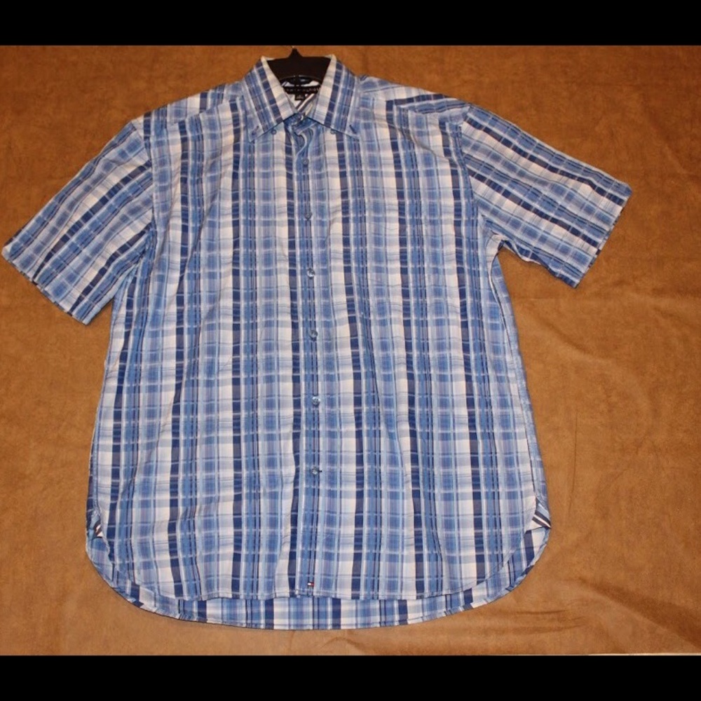 TOMMY HILFIGER BUTTON UP